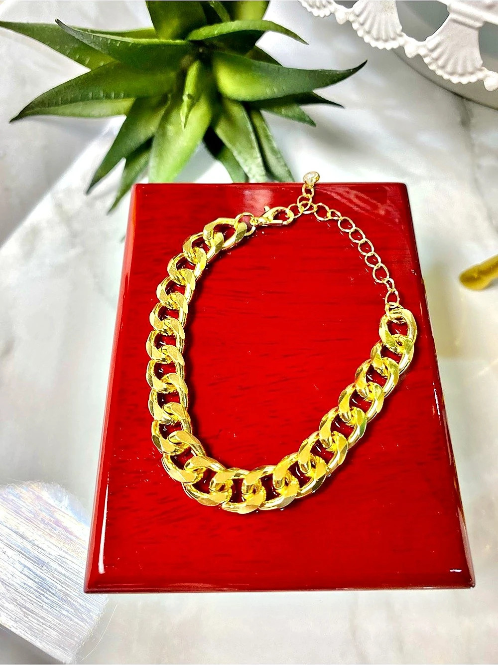 NWT Gold Toned Miami/Cuban Bracelet